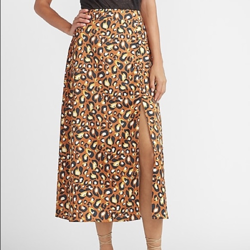 Ladygang x Express Leopard Skirt